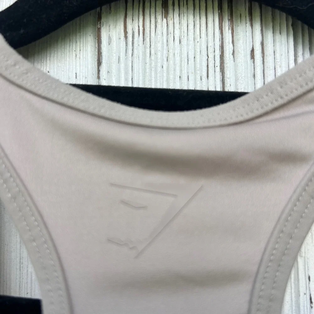 Gymshark band give front